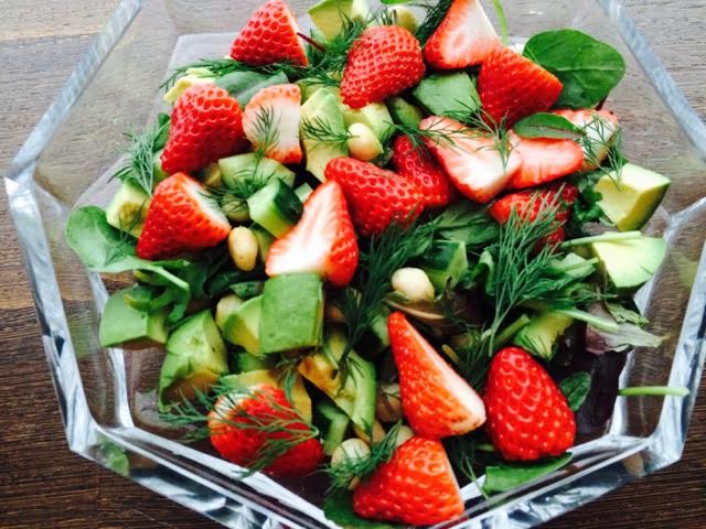 mineko's strawberry salad