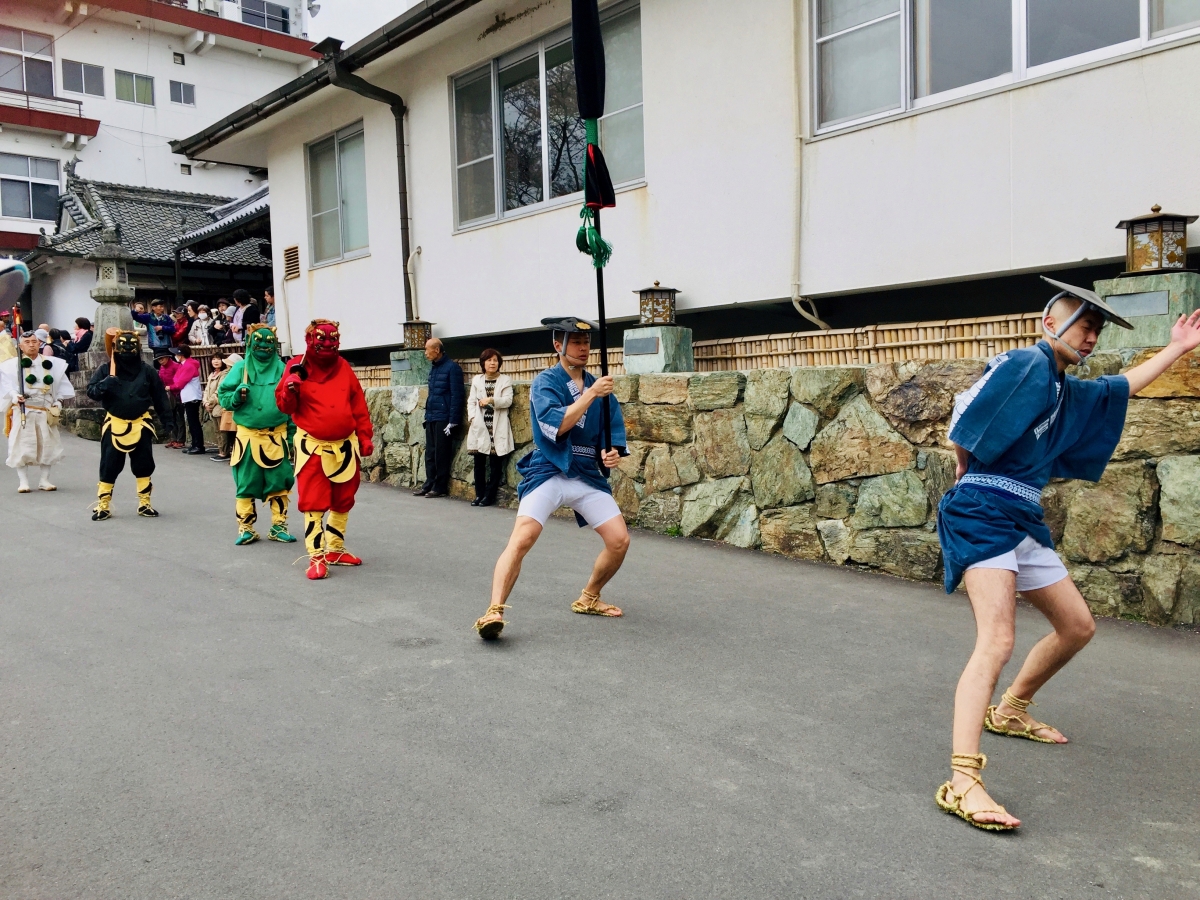 Yoshino sakura procession